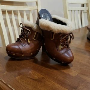 Vince Camuto miles with faux fur